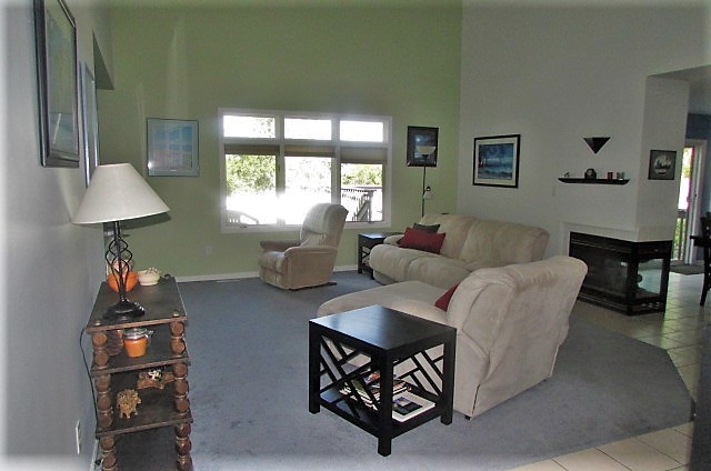 3 Covington Dr, Valparaiso, IN 46385