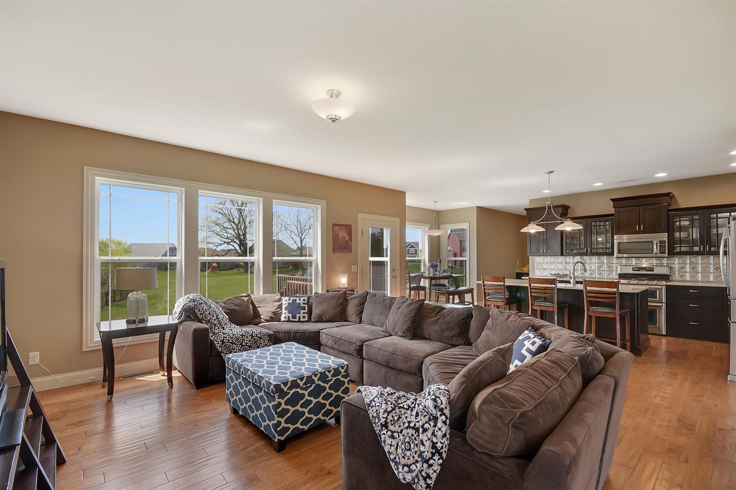 122 Ridgeview Drive, Valparaiso, IN 46385