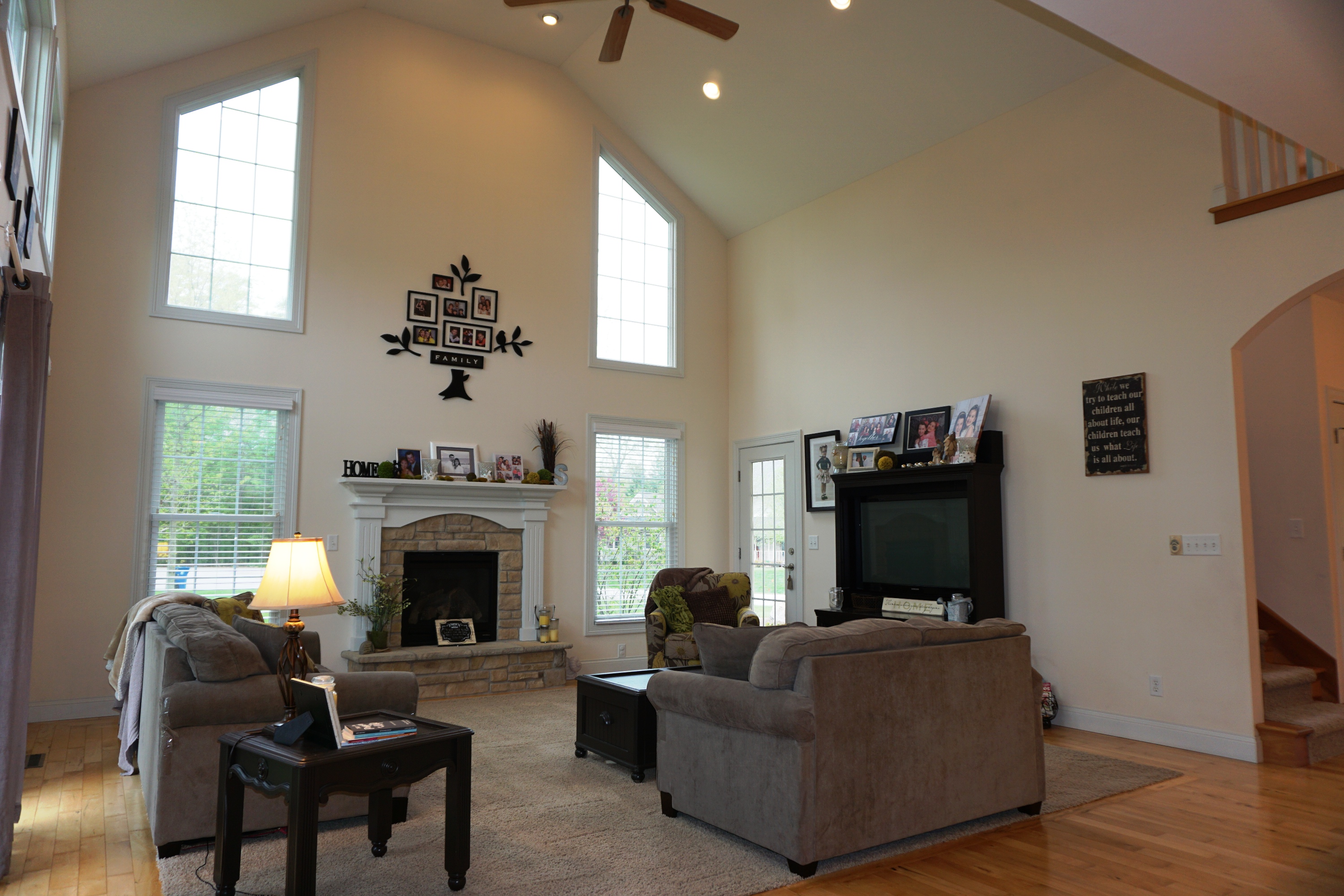594 Foxwood Ct, Westville, IN 46391