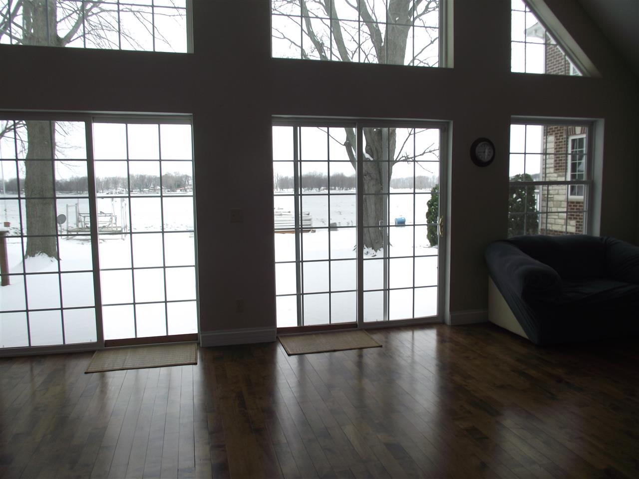 3261 Lake Shore Dr, Bremen, IN 46506