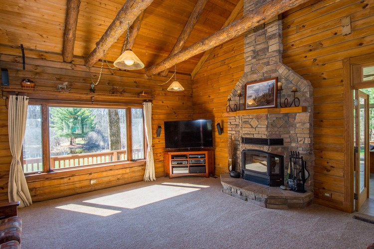 16046 County Road 8, Bristol, IN 46507
