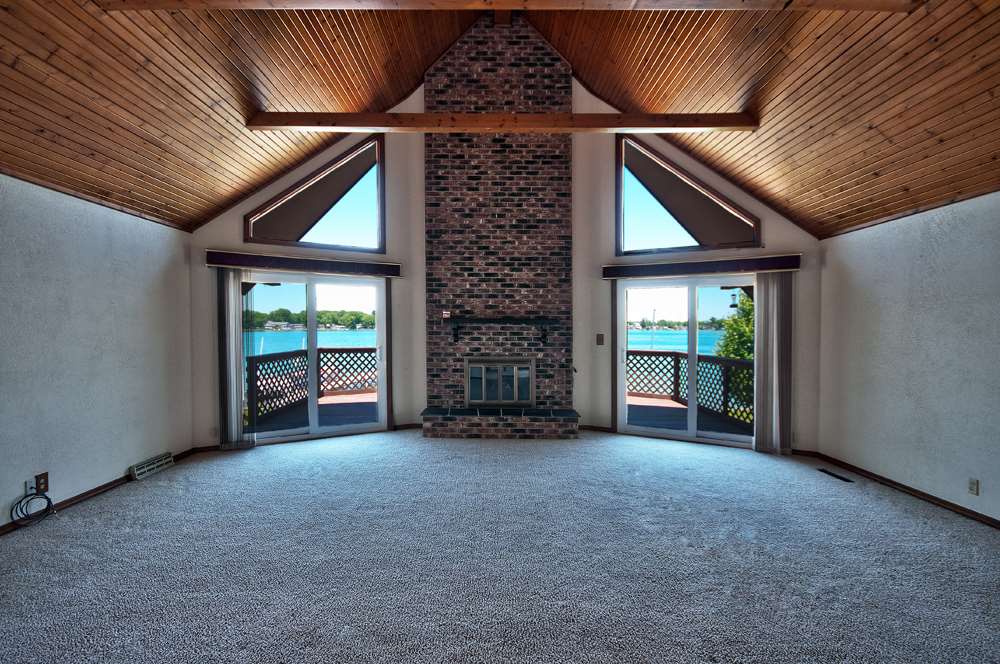 26017Lake, Elkhart, IN 46514