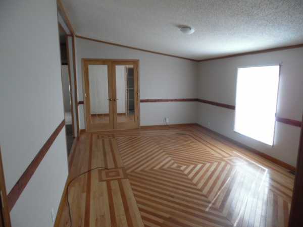 Brookside Manor 490 Brookside ManorGoshen, IN 46526