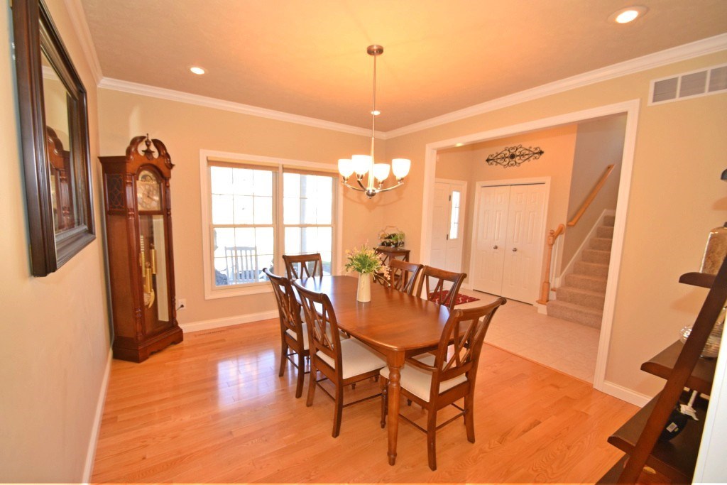 10154 Wescott Drive, Granger, IN 46530