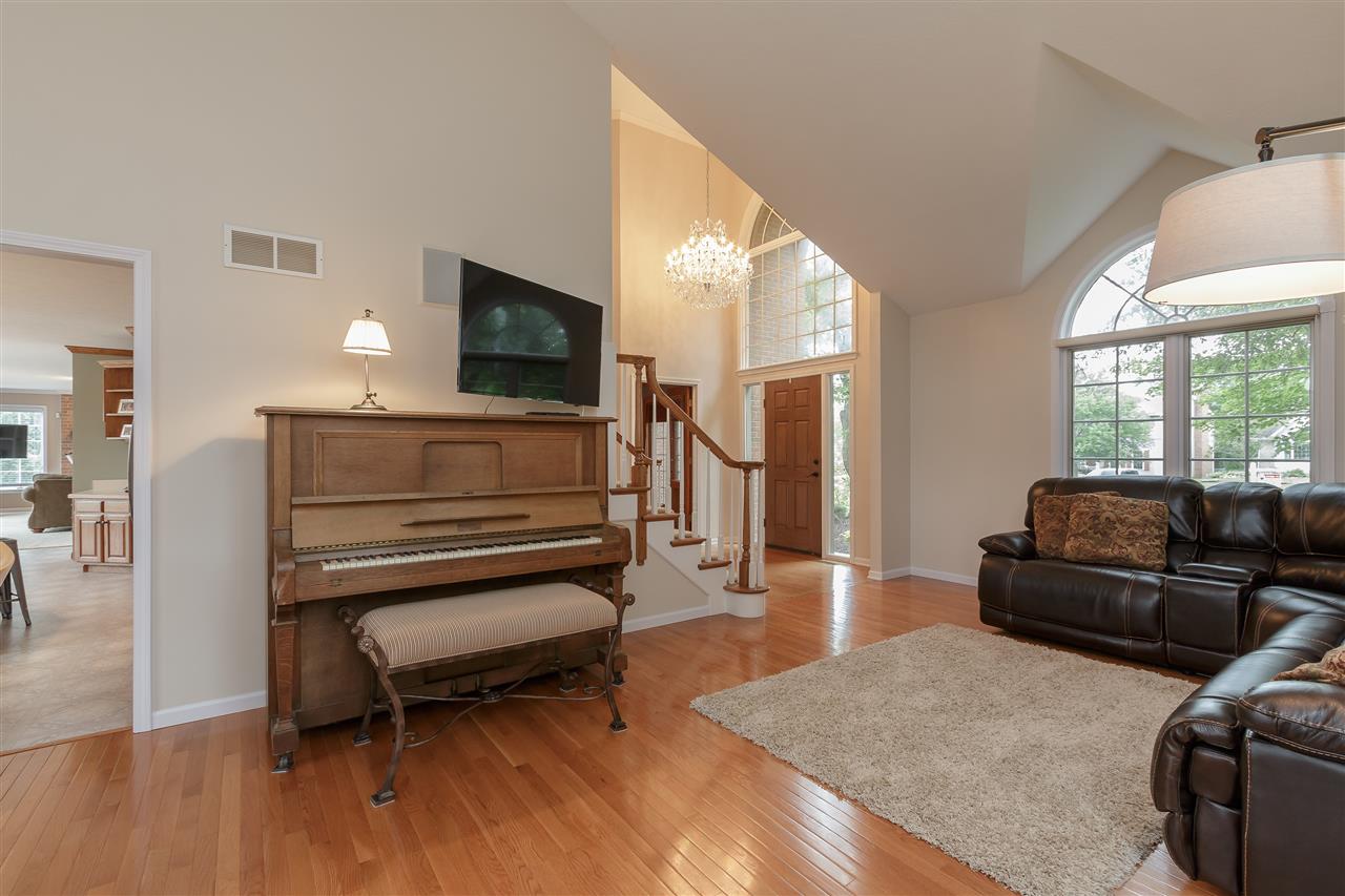 15817 S Lakeshore Drive, Granger, IN 46530
