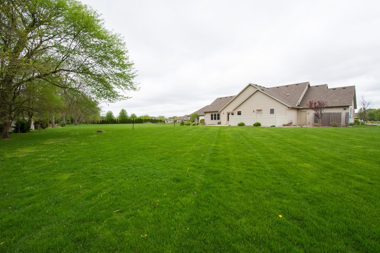 51982 Copperfield Court, Granger, IN 46530