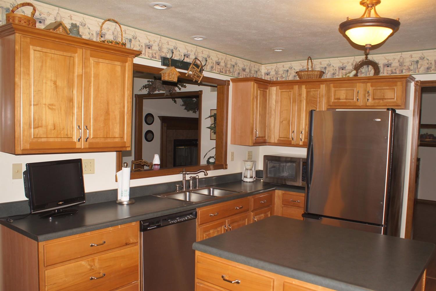 8765 E 25 N, Knox, IN 46534