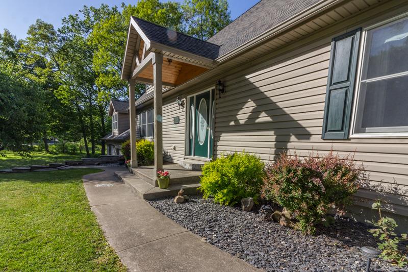 7557 East Lake Park Avenue, New Carlisle, IN 46552