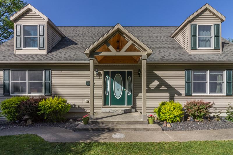 7557 East Lake Park Avenue, New Carlisle, IN 46552