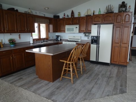 427 E South St, North Webster, IN 46555
