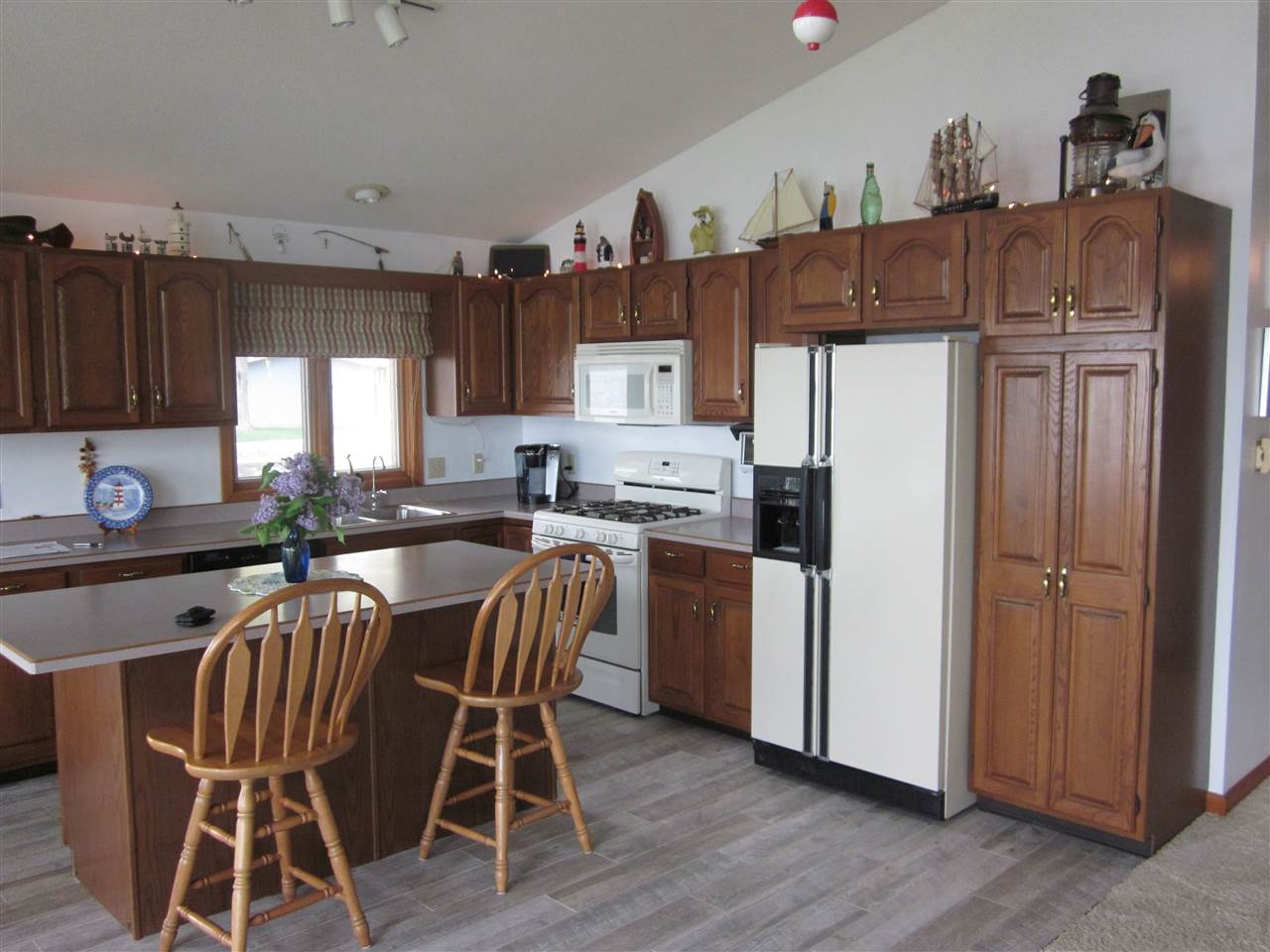 427 E South St, North Webster, IN 46555