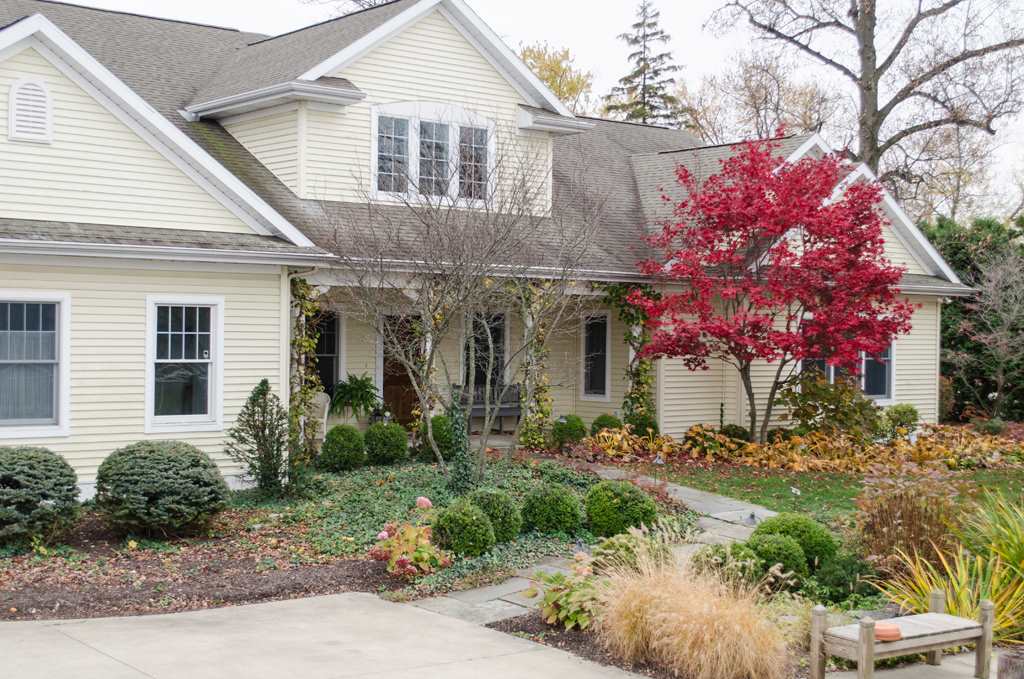 5837 E Island, Syracuse, IN 46567