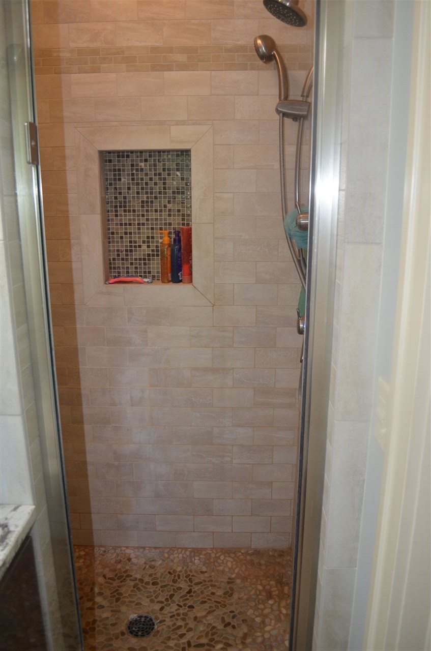 721 E Northshore, Syracuse, IN 46567