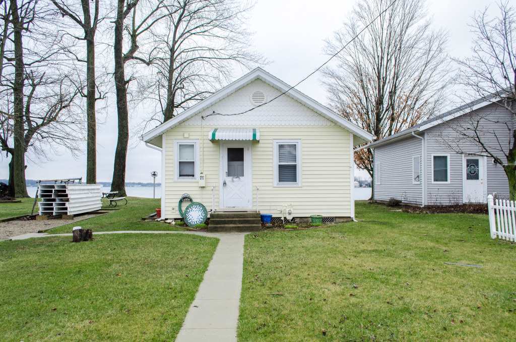11537 N Crowdale, Syracuse, IN 46567