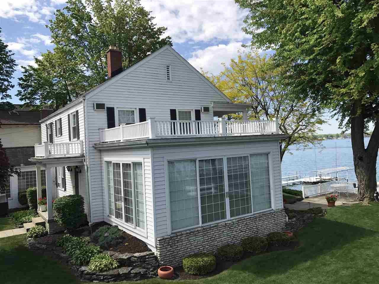 11531 N Ogden Point Road, Syracuse, IN 46567