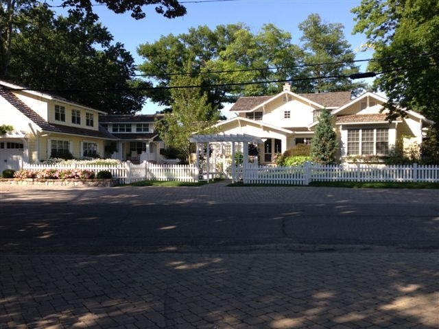 10730 N South Shore Drive, Syracuse, IN 46567