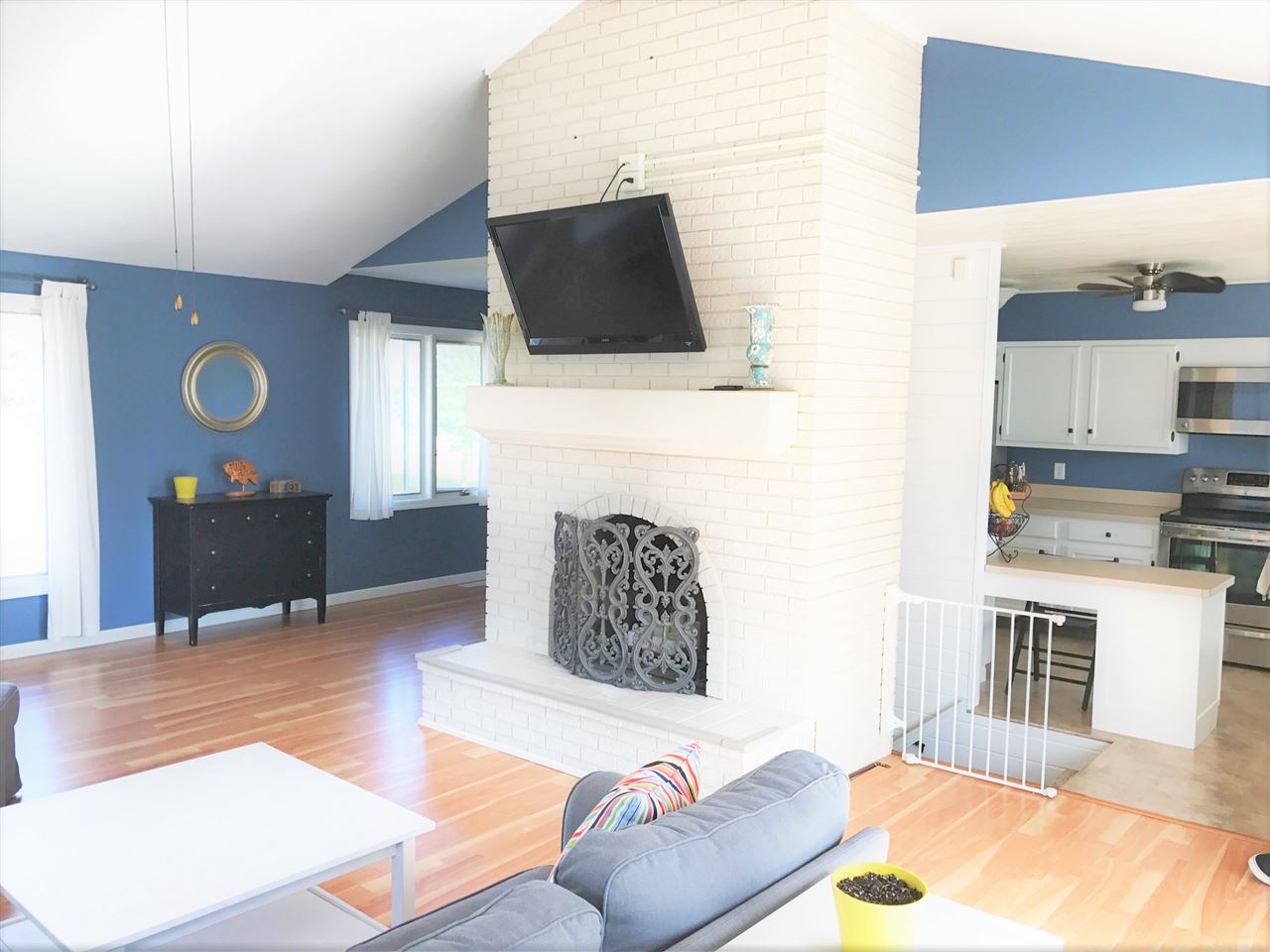 12121 N Hiawatha, Syracuse, IN 46567