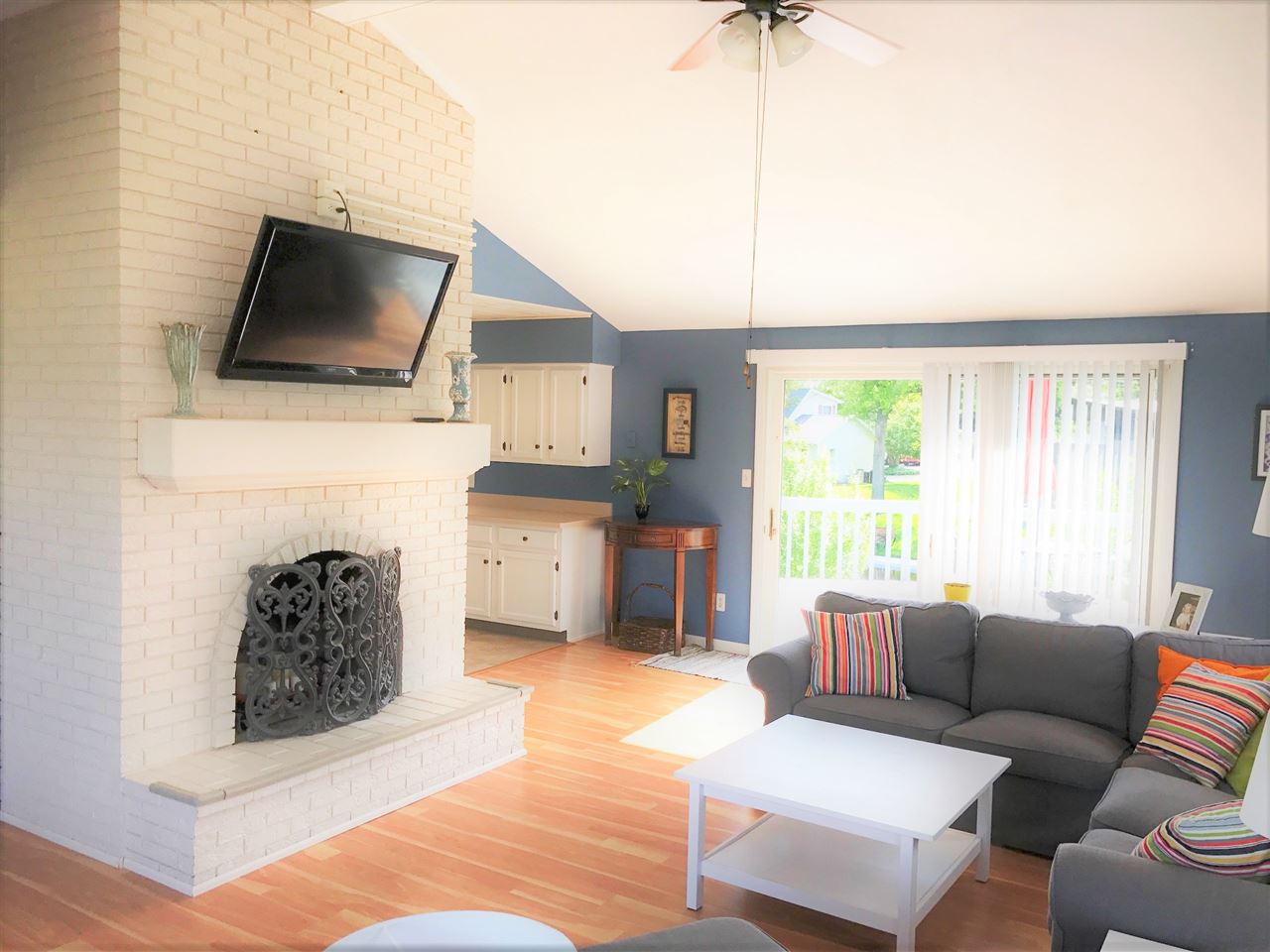12121 N Hiawatha, Syracuse, IN 46567
