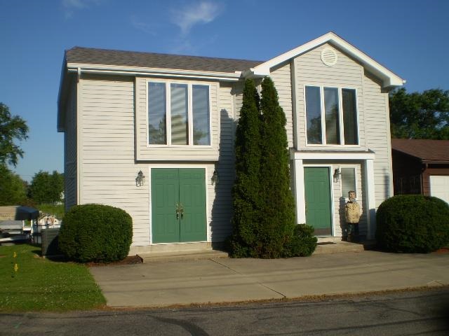 9726 N BAYSHORE Drive, Syracuse, IN 46567