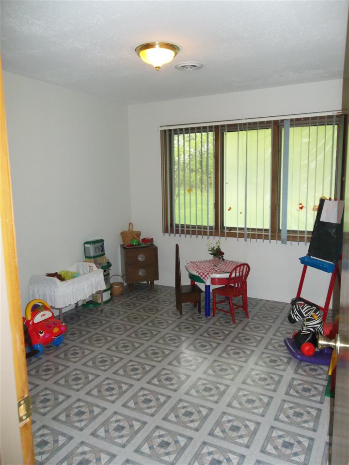 14471 County Road 48, Syracuse, IN 46567