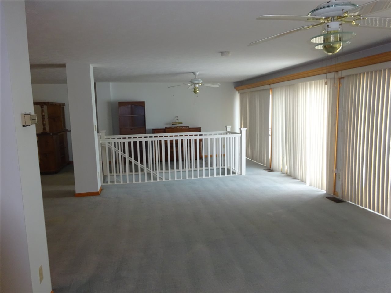 12275 N Ogden Point Road, Syracuse, IN 46567
