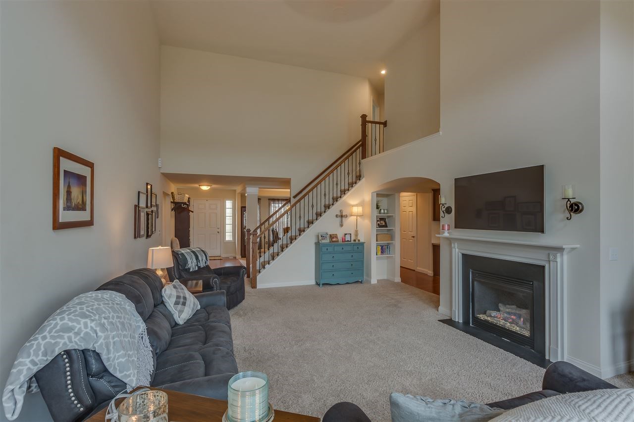 1463 Slater Drive, South Bend, IN 46614