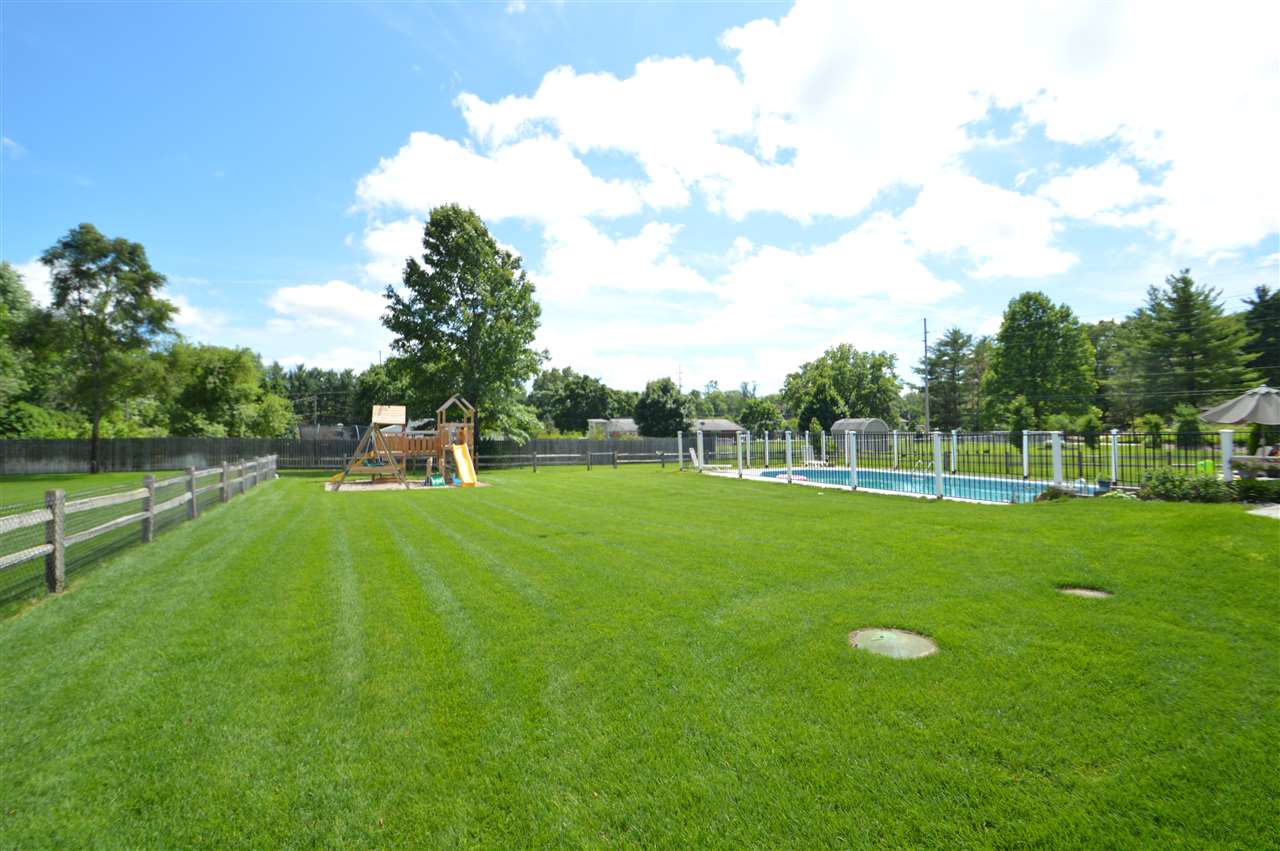 19220 PLAINFIELD Drive, South Bend, IN 46637