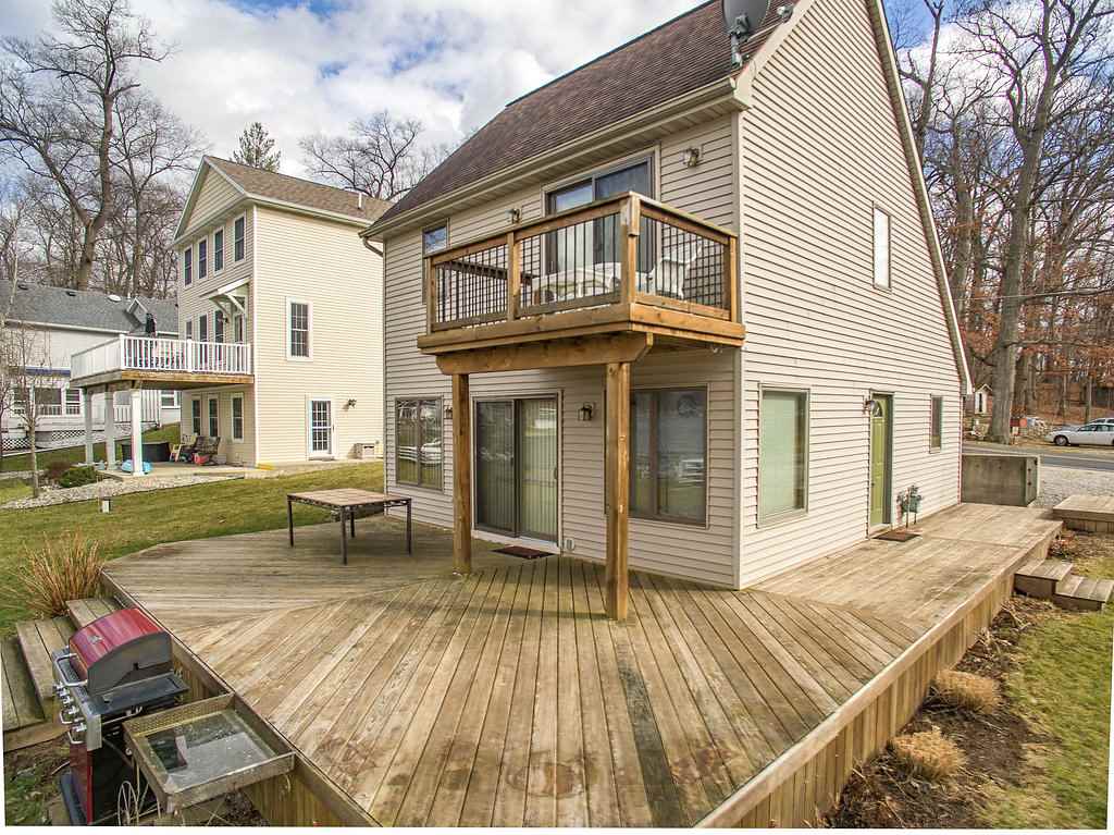 3542 North Bay View, Angola, IN 46703