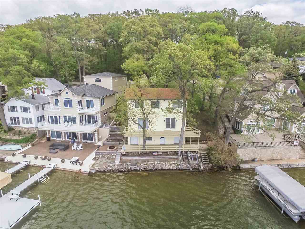 500 Ln 105 Lake James Lane, Angola, IN 46703