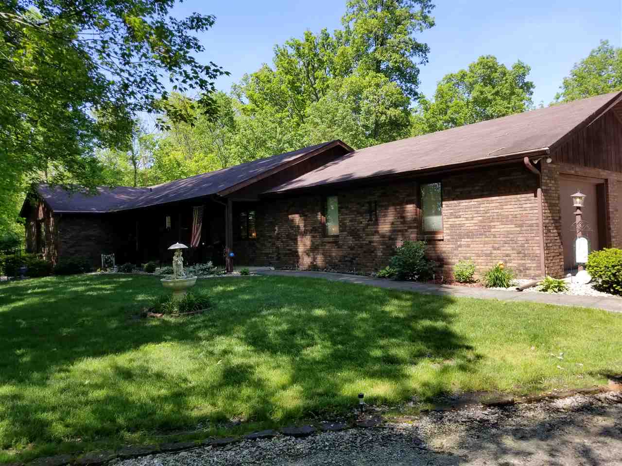 6243 County Road 31, Auburn, IN 46706