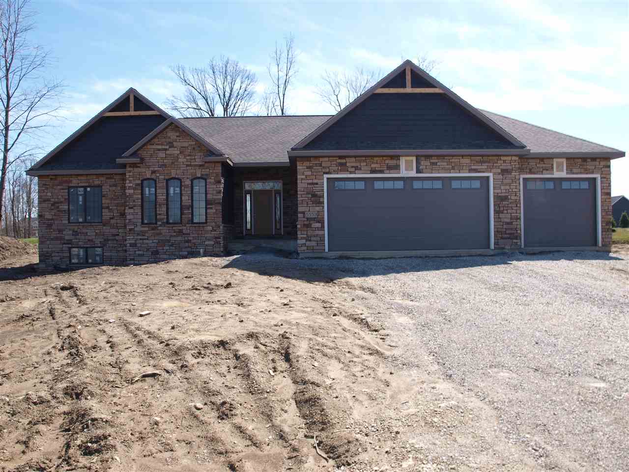 5550 NE Deer Hollow Road, Auburn, IN 46706