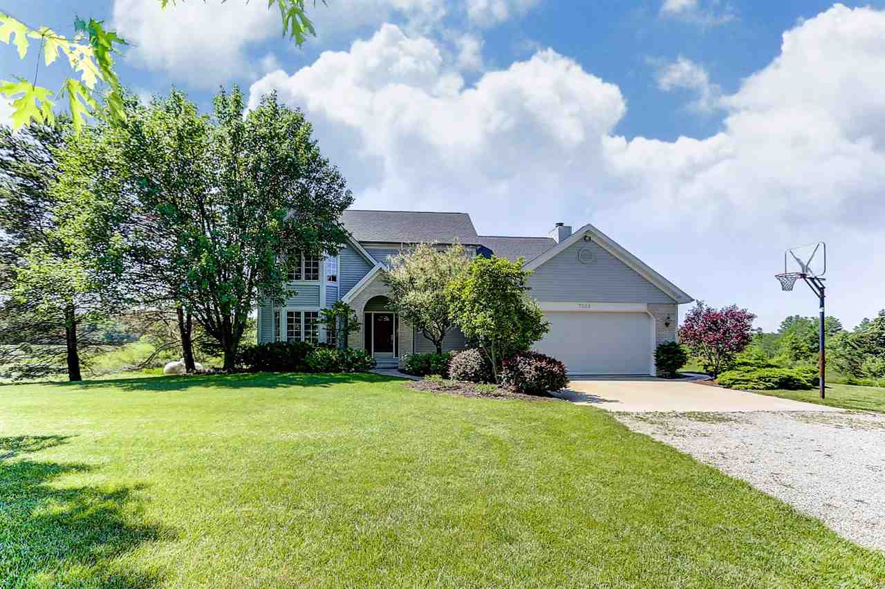 7323 Mc Comb Road, Churubusco, IN 46723