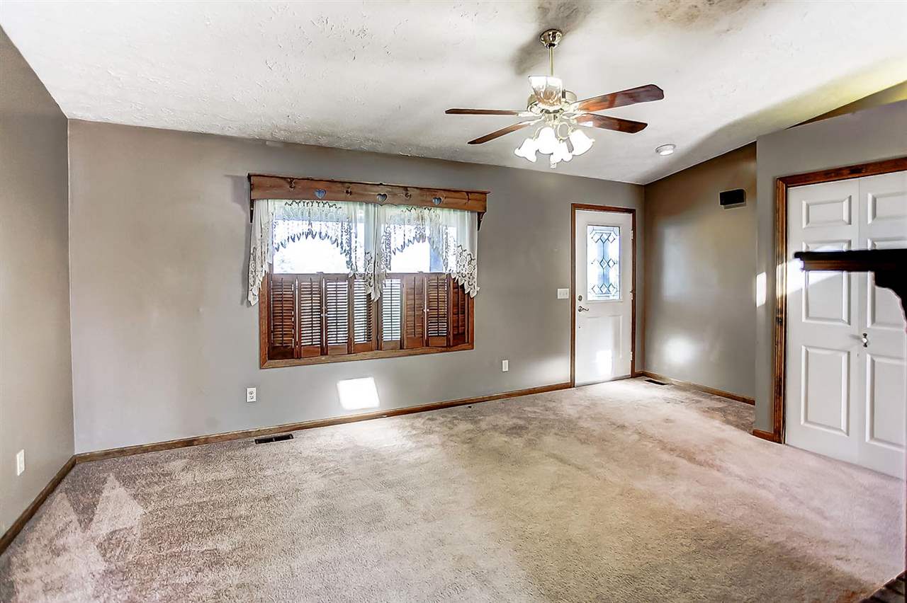 4499 S State Road 9, Columbia City, IN 46725