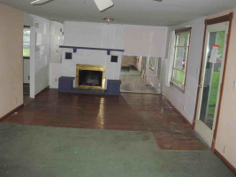 126 Maple StCorunna, IN, 46730De Kalb County