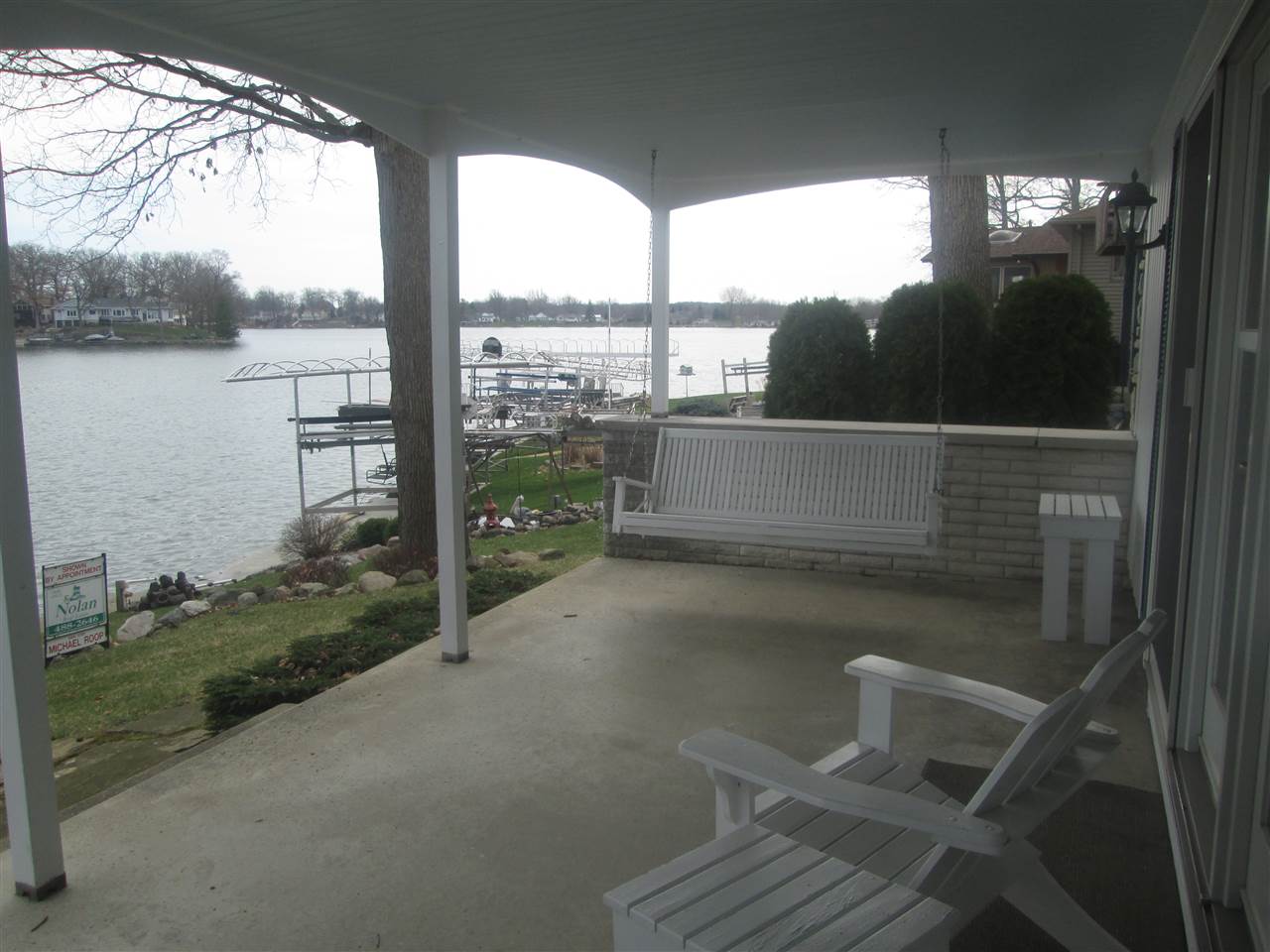 660 LN 221B Hamilton Lk, Hamilton, IN 46742