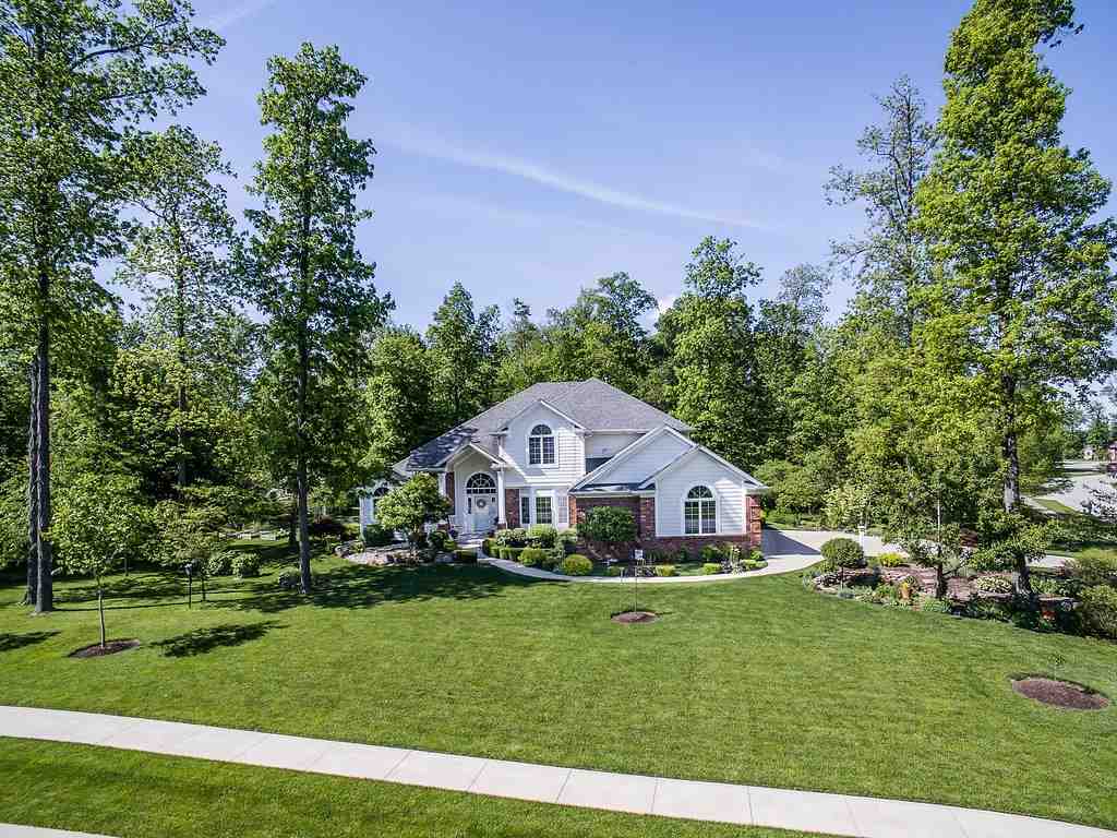 14530 Soaring Hawk Trail, Hoagland, IN 46745