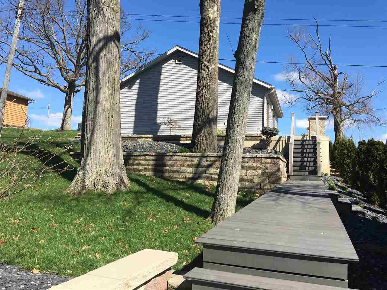 10146 E 600 S, Hudson, IN 46747