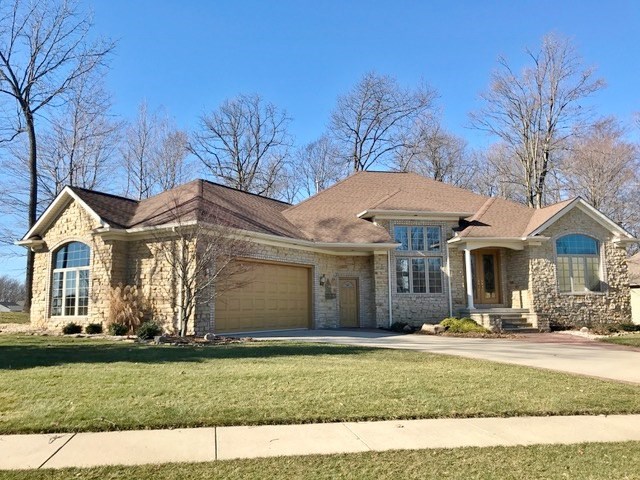 2210 Carnoustie Circle, Kendallville, IN 46755