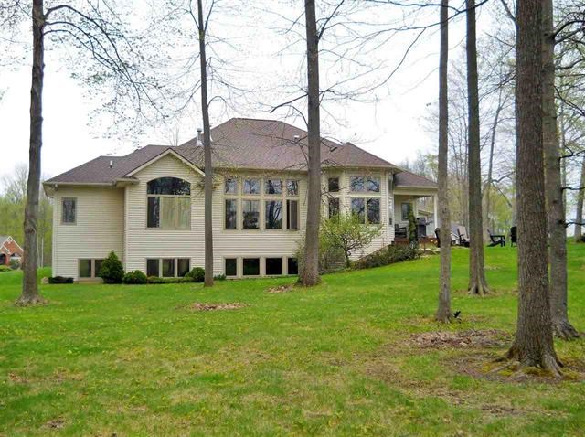 2210 Carnoustie Circle, Kendallville, IN 46755