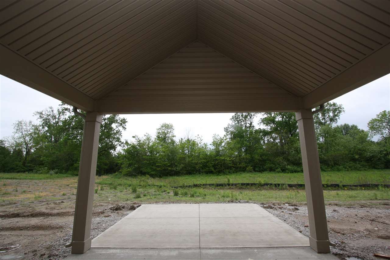15167 Leo Creek Blvd, Leo, IN 46765
