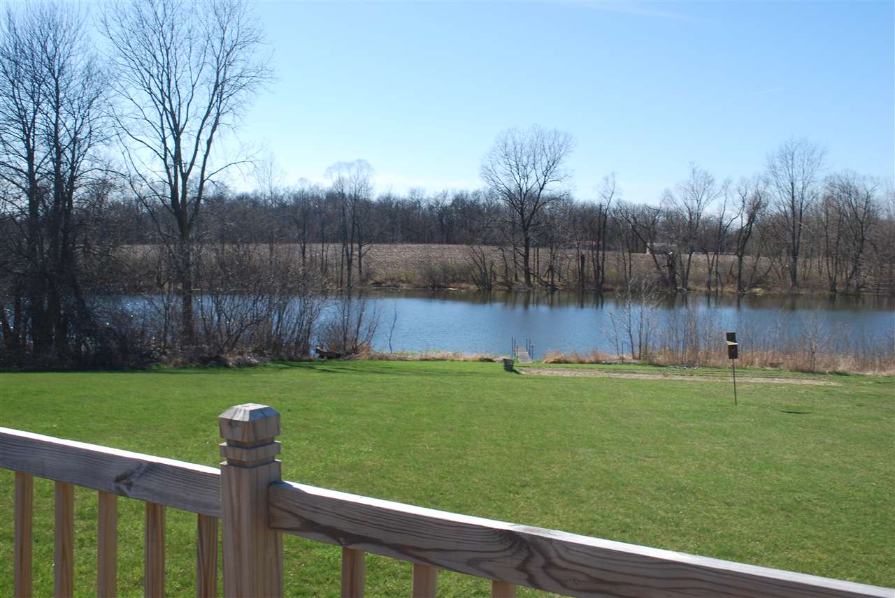 2472 W Waymire Rd, Angola, IN 46779
