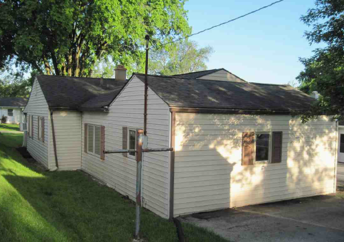 2041 Medford DrFort Wayne, IN, 46803Allen County