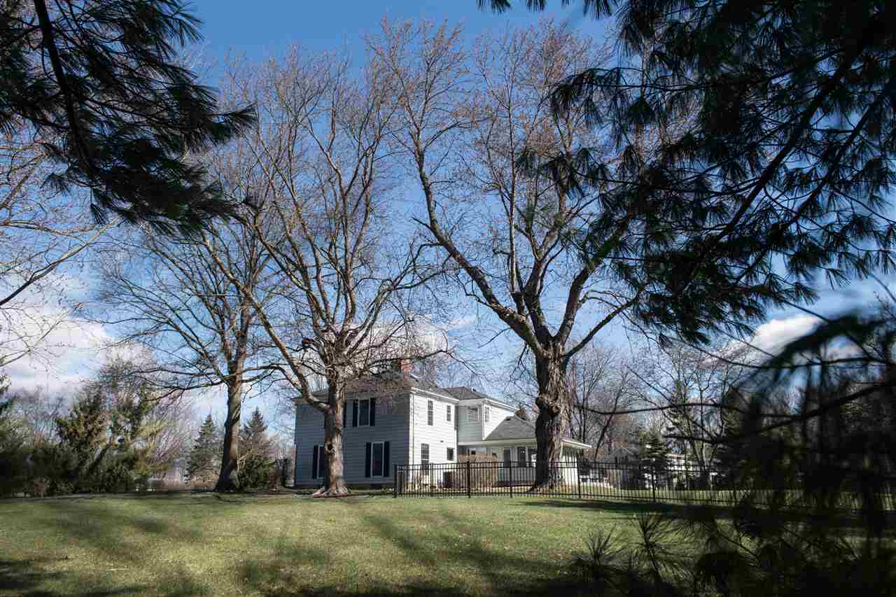 2821 La Balme, Fort Wayne, IN 46804