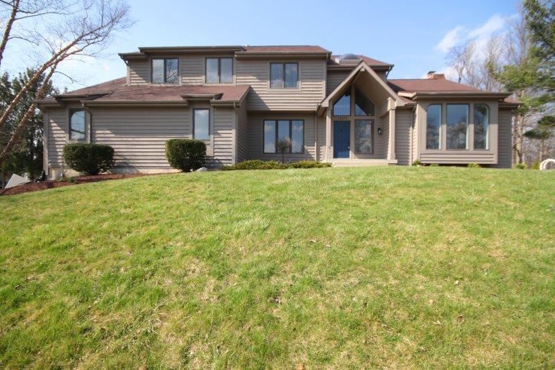 11306 Dell Loch Way, Fort Wayne, IN 46814