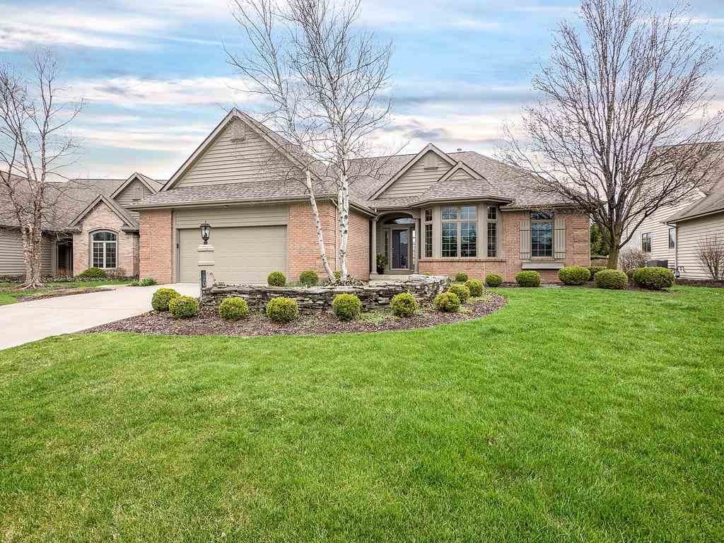12018 Sycamore Lakes Court, Fort Wayne, IN 46814
