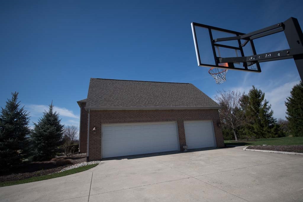 2418 Sycamore Hills, Fort Wayne, IN 46814