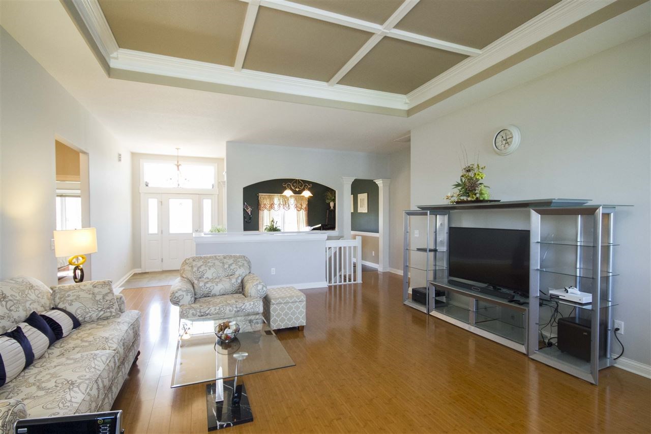 13914 SANDSTONE Drive, Fort Wayne, IN 46814
