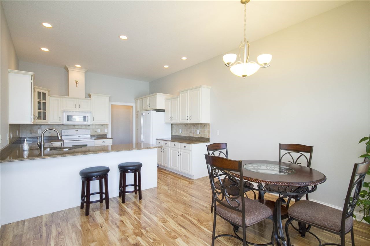 13914 SANDSTONE Drive, Fort Wayne, IN 46814