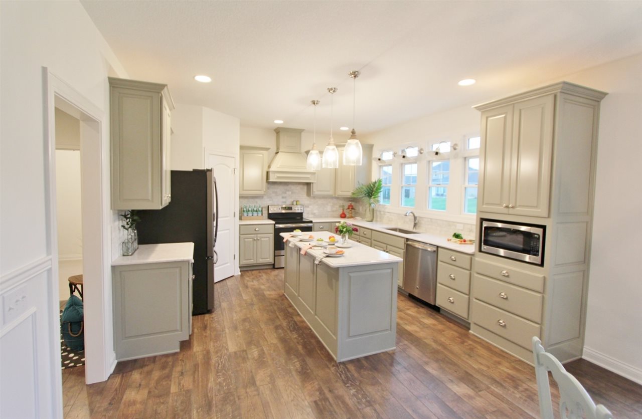 391 Hush Rock Court, Fort Wayne, IN 46845