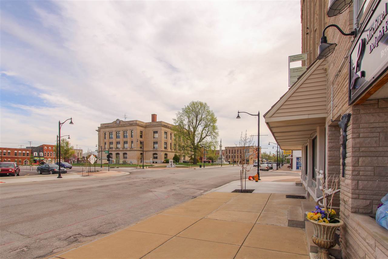 208 S Market Street, Delphi, IN 46923